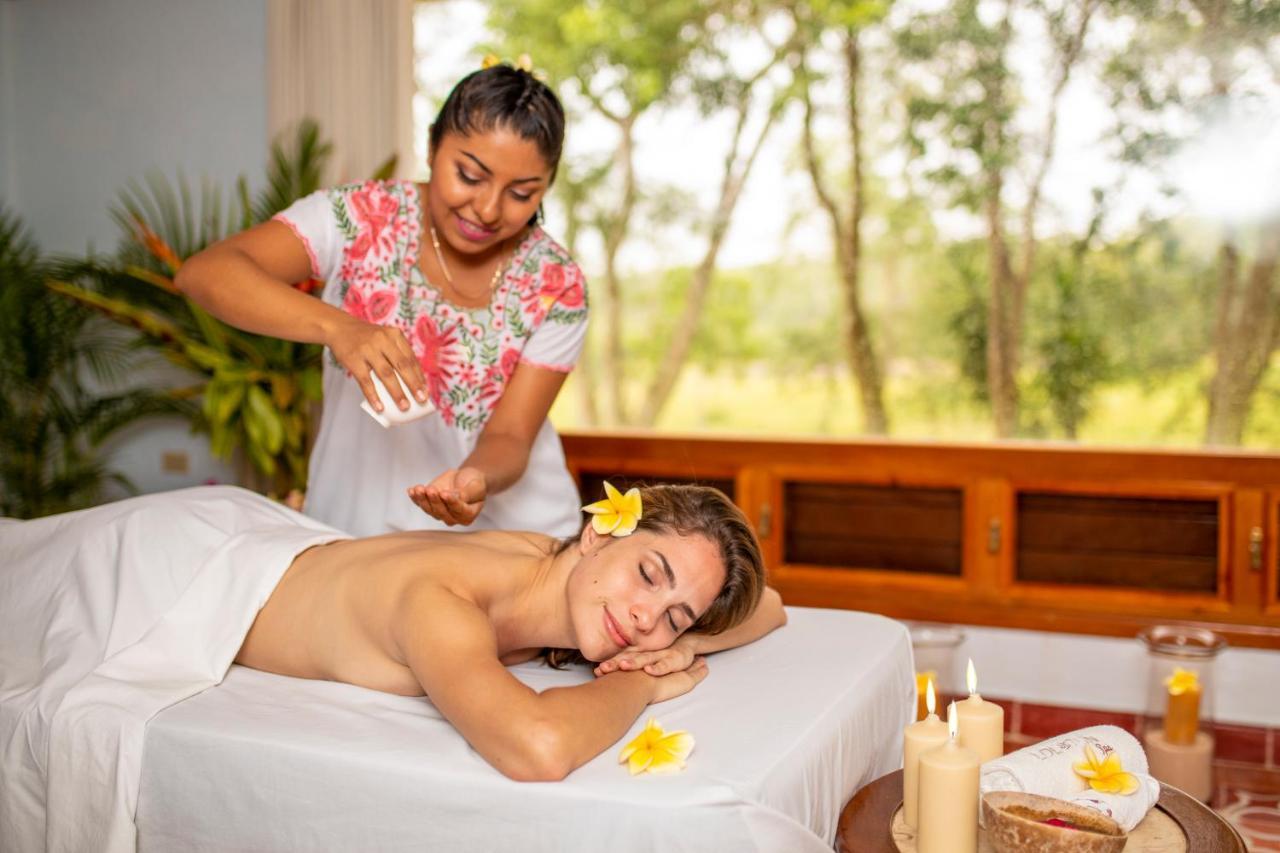 Hacienda Uxmal Plantation & Museum Hotel Buitenkant foto